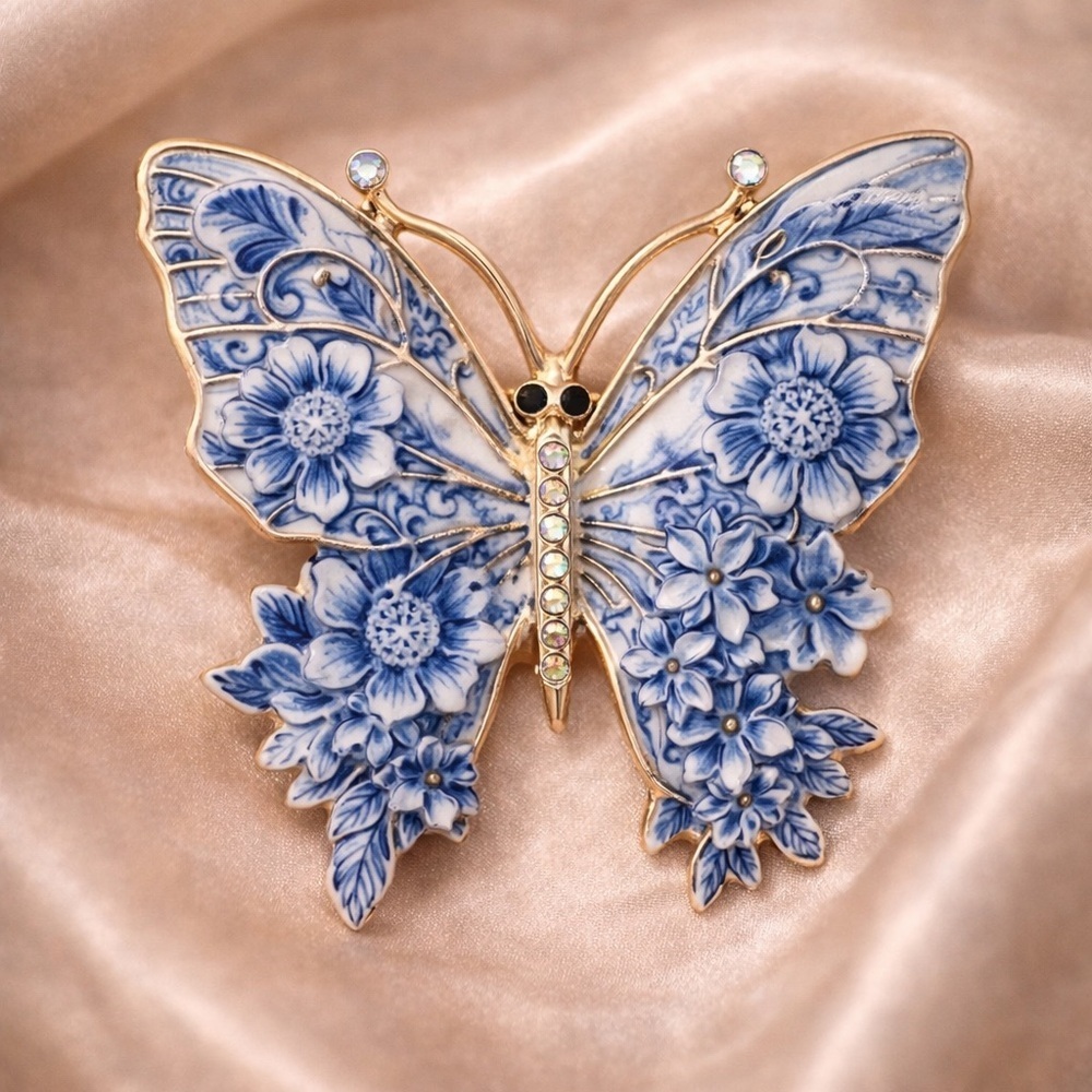 Vintage Butterfly Portofino Gold Blue Brooch